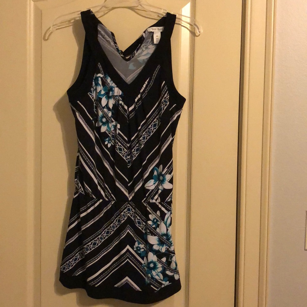 White House Black Market Tunic
